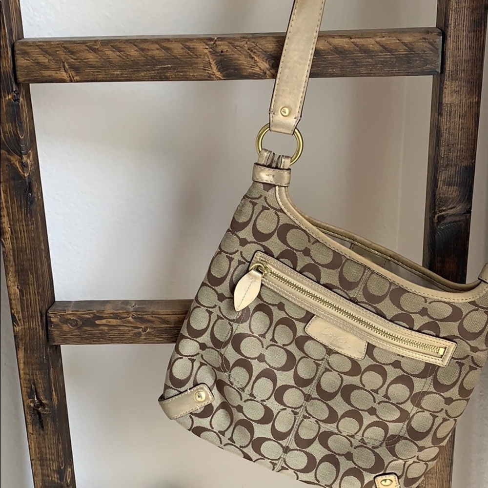 Authentic Coach Cross Body Bag Gem